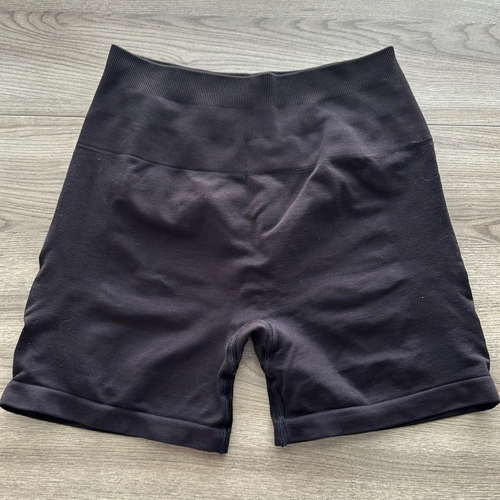 Alphalete Amplify Shorts ~ Brown